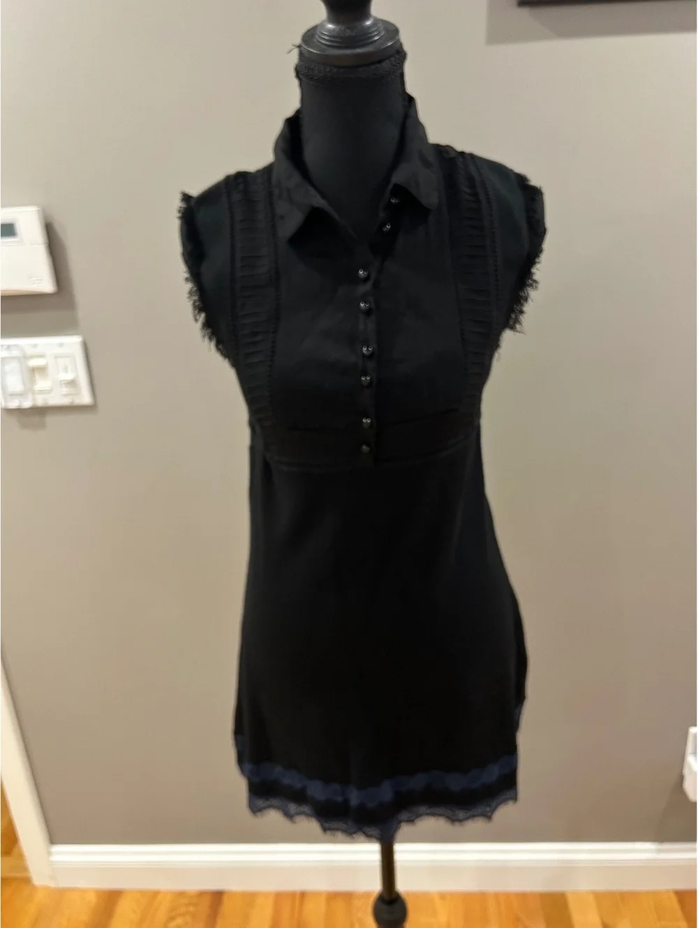 FREE PEOPLE  Black Sleeveless Button-Up Tunic with Lace Trim Xs